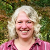 Headshot for Ruth Ennis